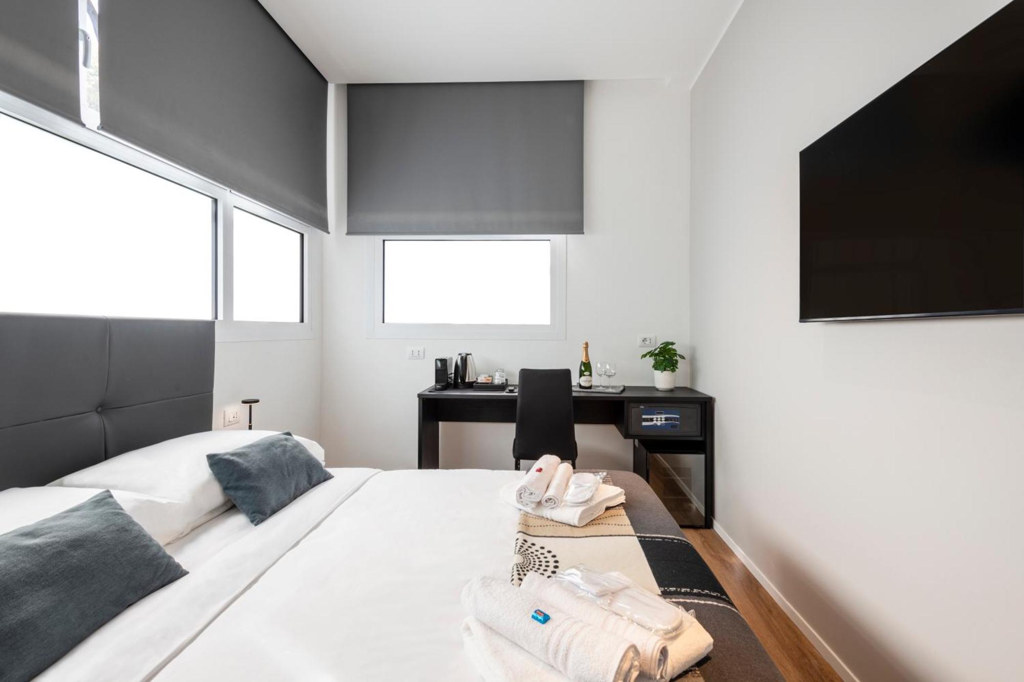 Bnbutler - Inbrera Suites - Giulianova, 1 Milano Eksteriør billede