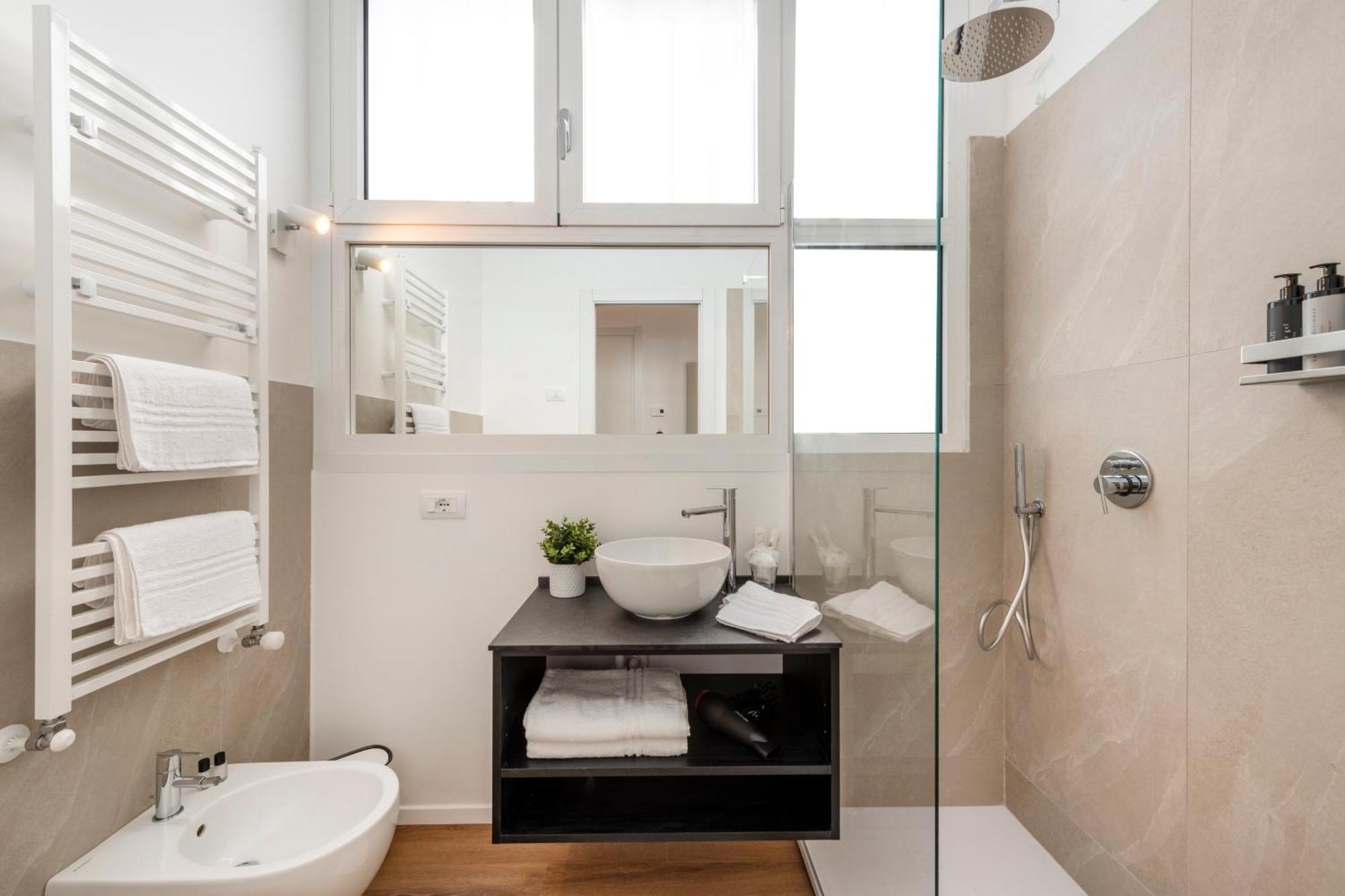 Bnbutler - Inbrera Suites - Giulianova, 1 Milano Eksteriør billede