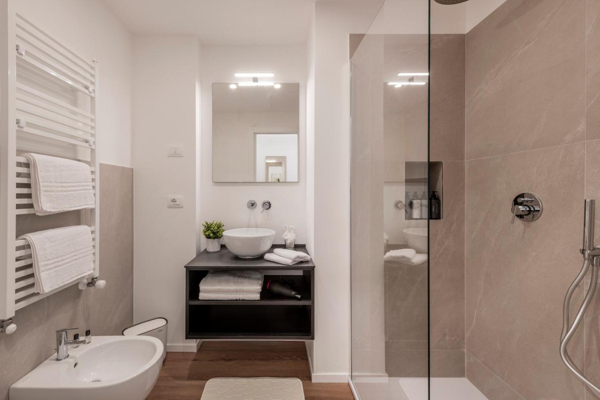 Bnbutler - Inbrera Suites - Giulianova, 1 Milano Eksteriør billede