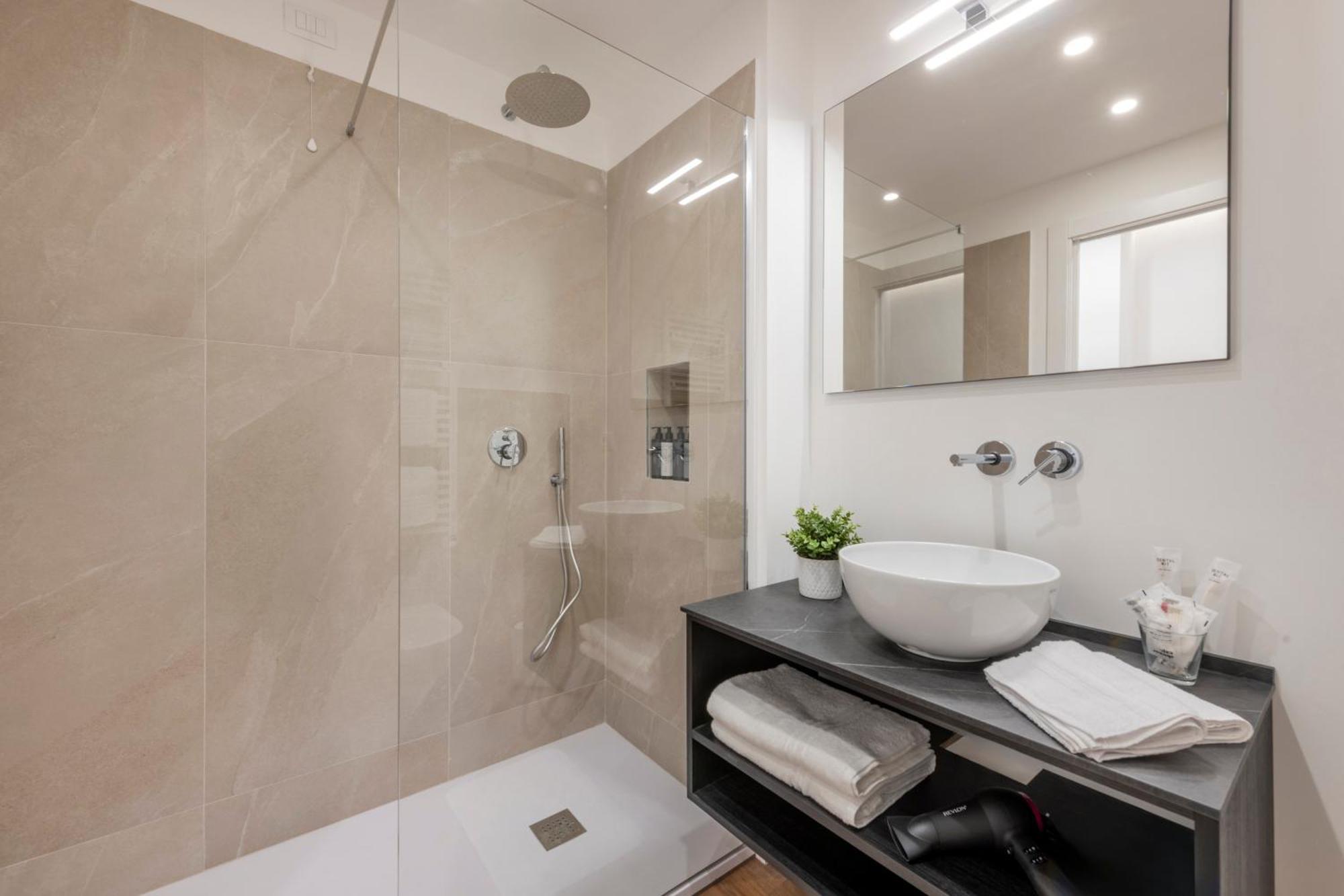 Bnbutler - Inbrera Suites - Giulianova, 1 Milano Eksteriør billede