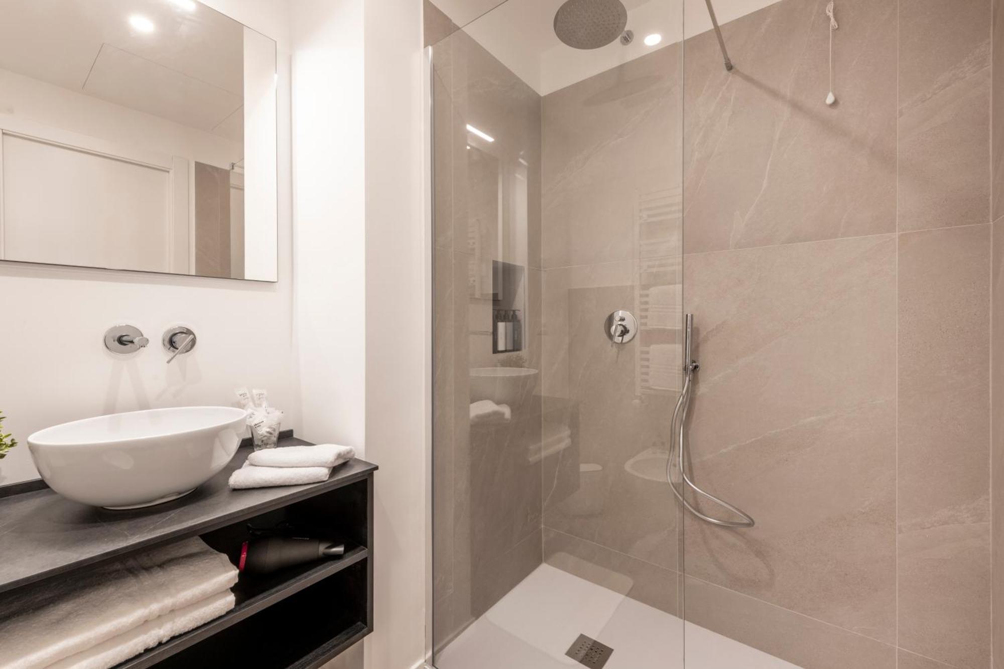 Bnbutler - Inbrera Suites - Giulianova, 1 Milano Eksteriør billede